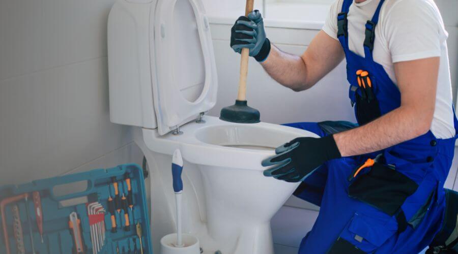 Professional septic pumping service in Le Claire, IA